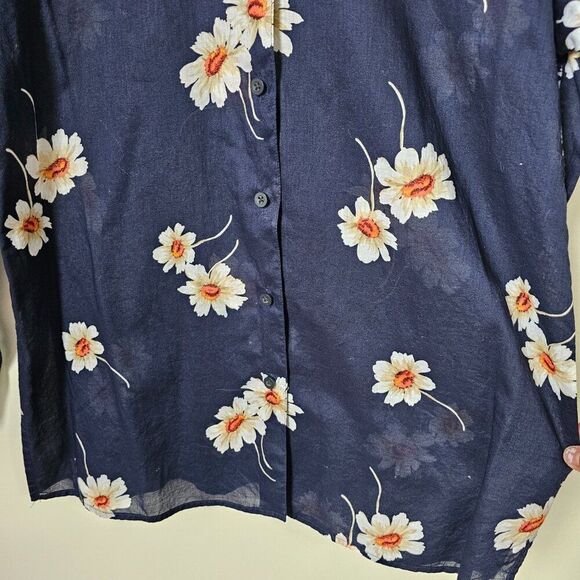 EUC LIKE NEW LIZ CLAIBORNE BLUE WHITE FLORAL BUTTON DOWN SHIRT SIZE M - Picture 6 of 12